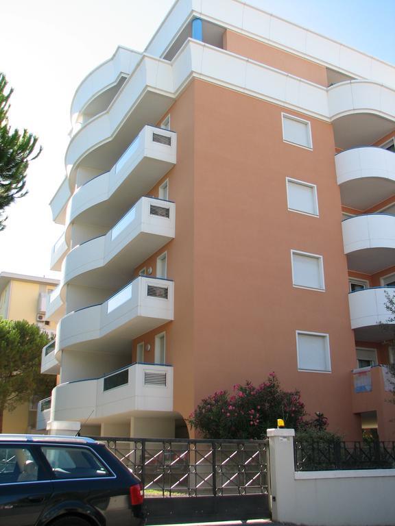 Riomar Appartement Bibione Buitenkant foto